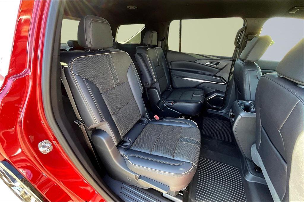 new 2026 Chevrolet Traverse car, priced at $56,415