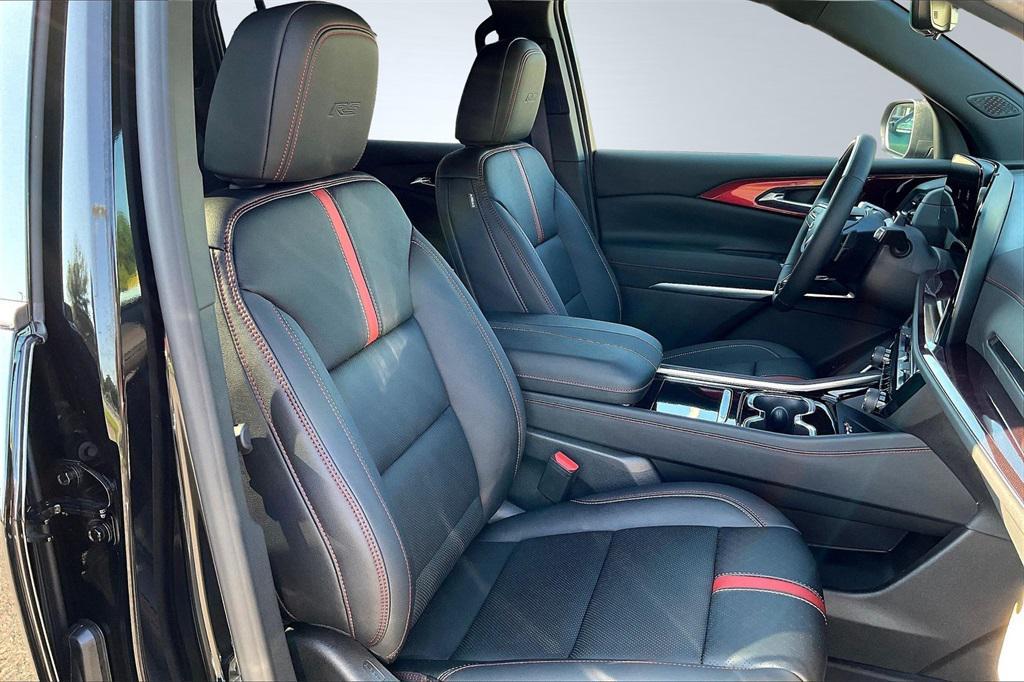 new 2026 Chevrolet Traverse car, priced at $57,760