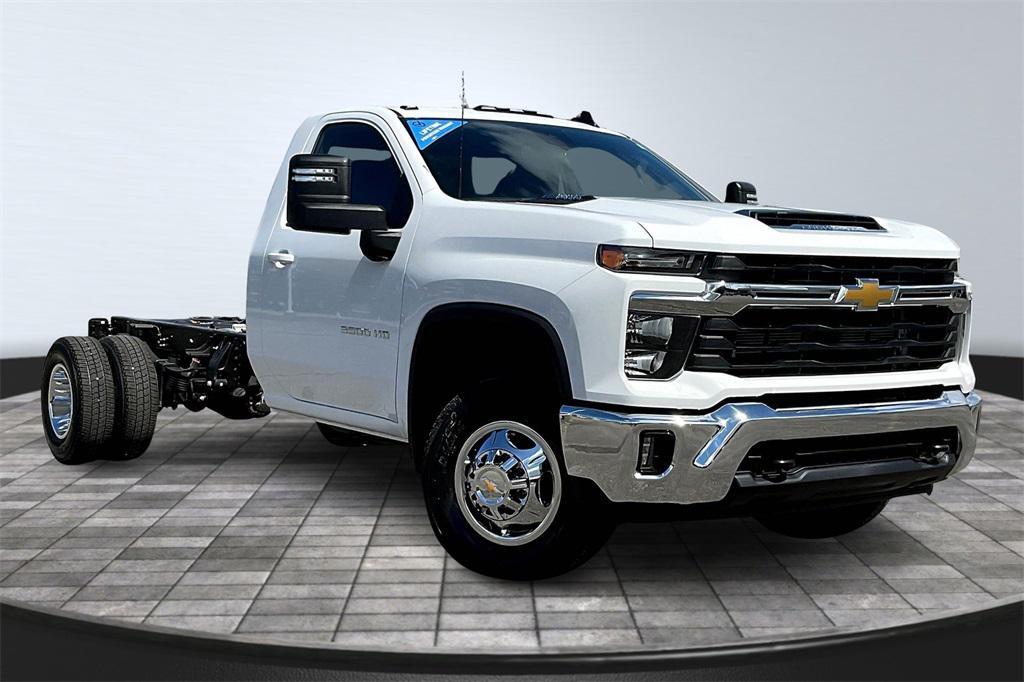new 2026 Chevrolet Silverado 3500 car, priced at $63,748