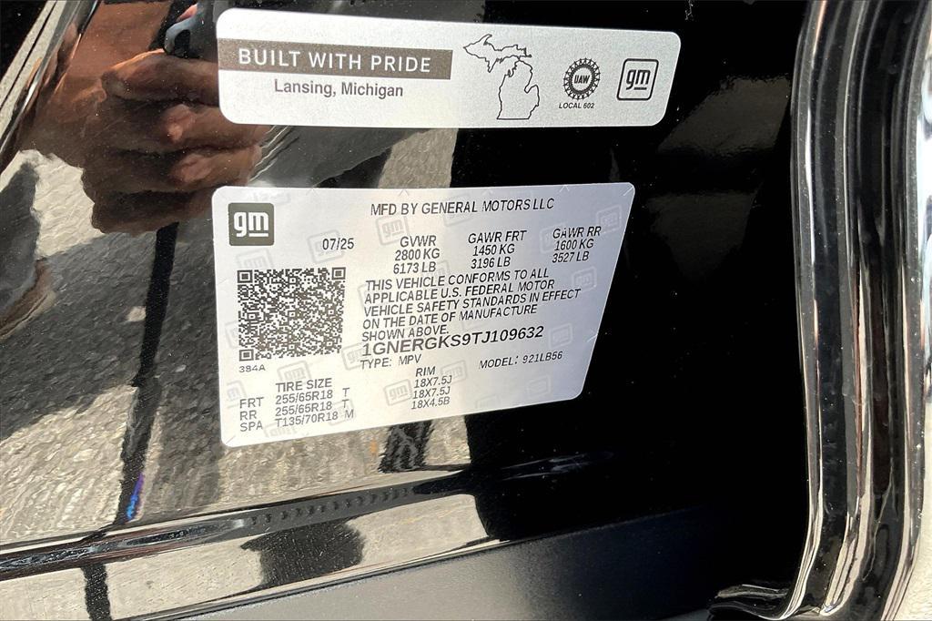 new 2026 Chevrolet Traverse car, priced at $42,845