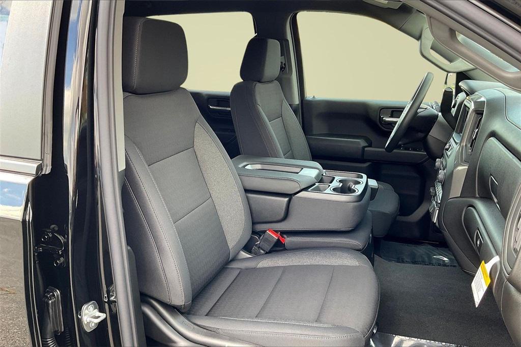 new 2026 Chevrolet Silverado 1500 car, priced at $42,750