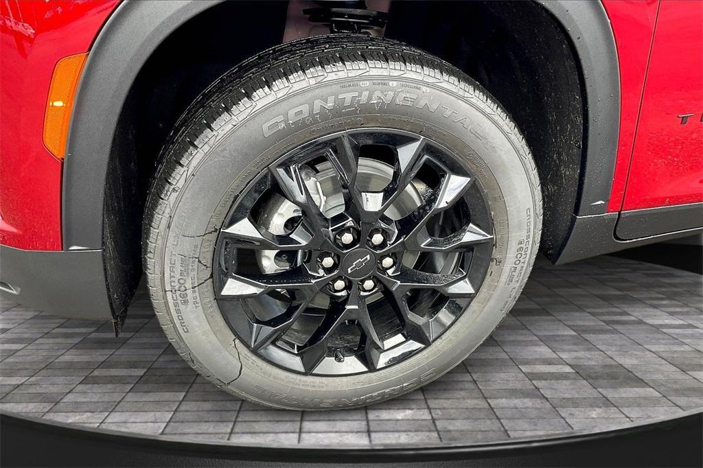 new 2026 Chevrolet Traverse car, priced at $44,625