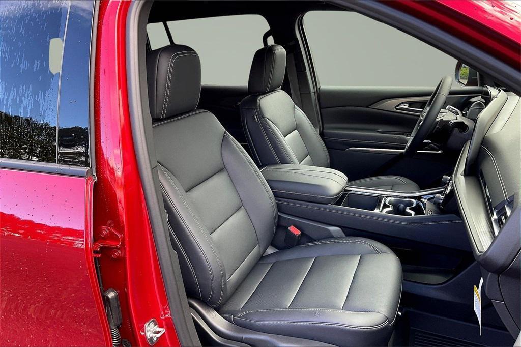 new 2026 Chevrolet Traverse car, priced at $44,625