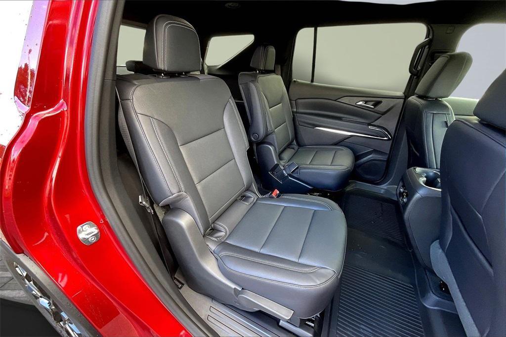 new 2026 Chevrolet Traverse car, priced at $44,625