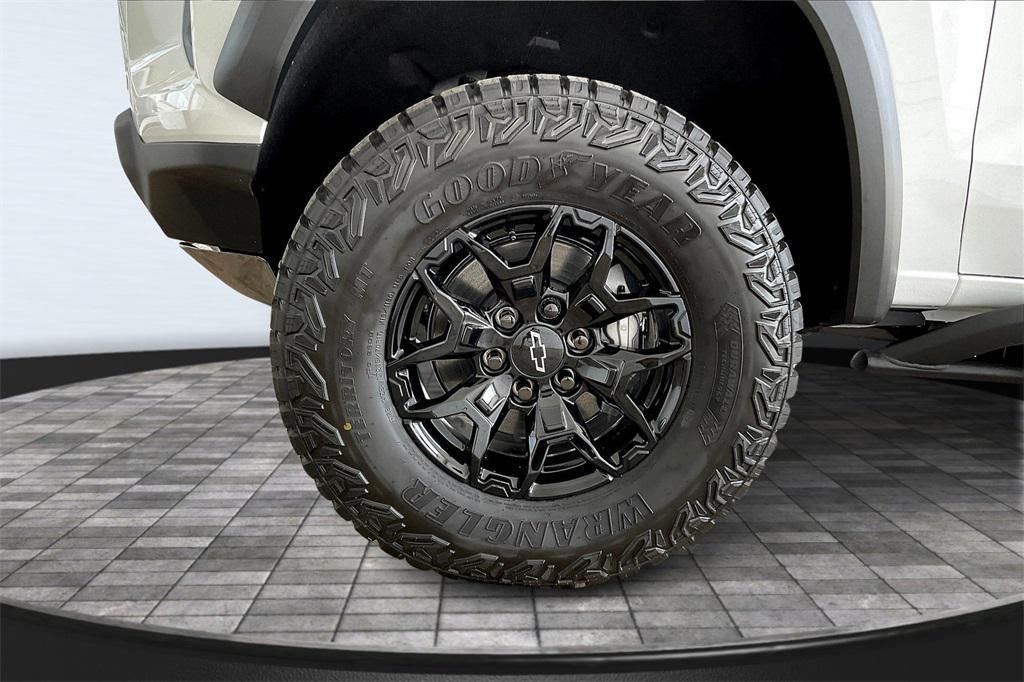 new 2025 Chevrolet Colorado car, priced at $53,840