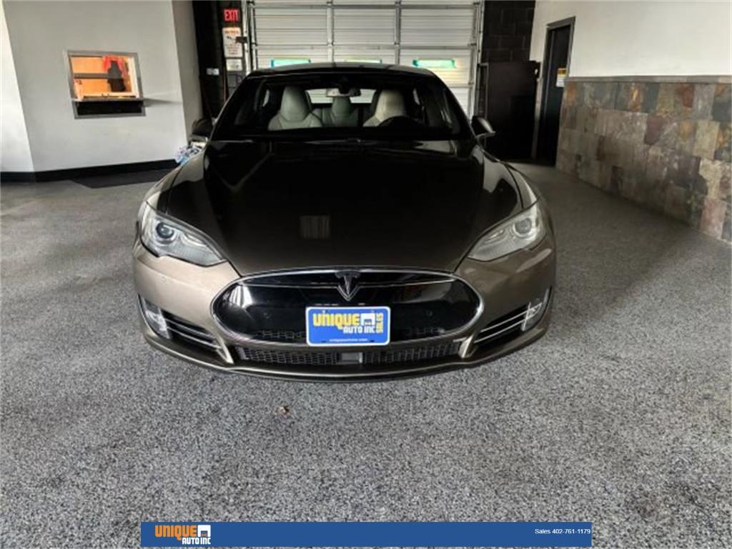 used 2015 Tesla Model S car, priced at $21,250