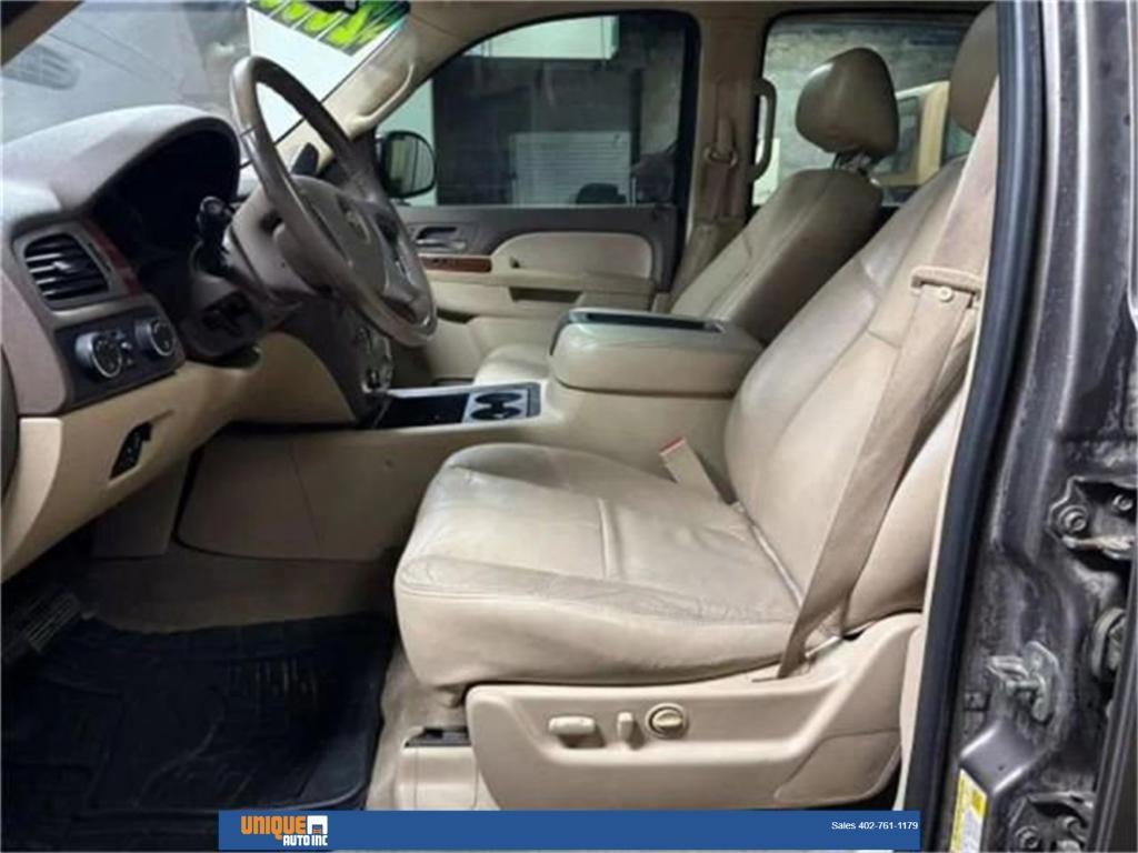 used 2011 Chevrolet Suburban car, priced at $7,900