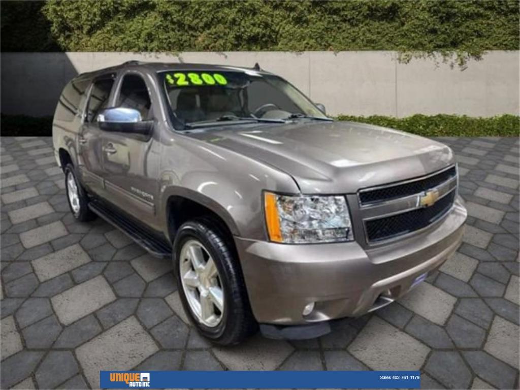 used 2011 Chevrolet Suburban car, priced at $8,000