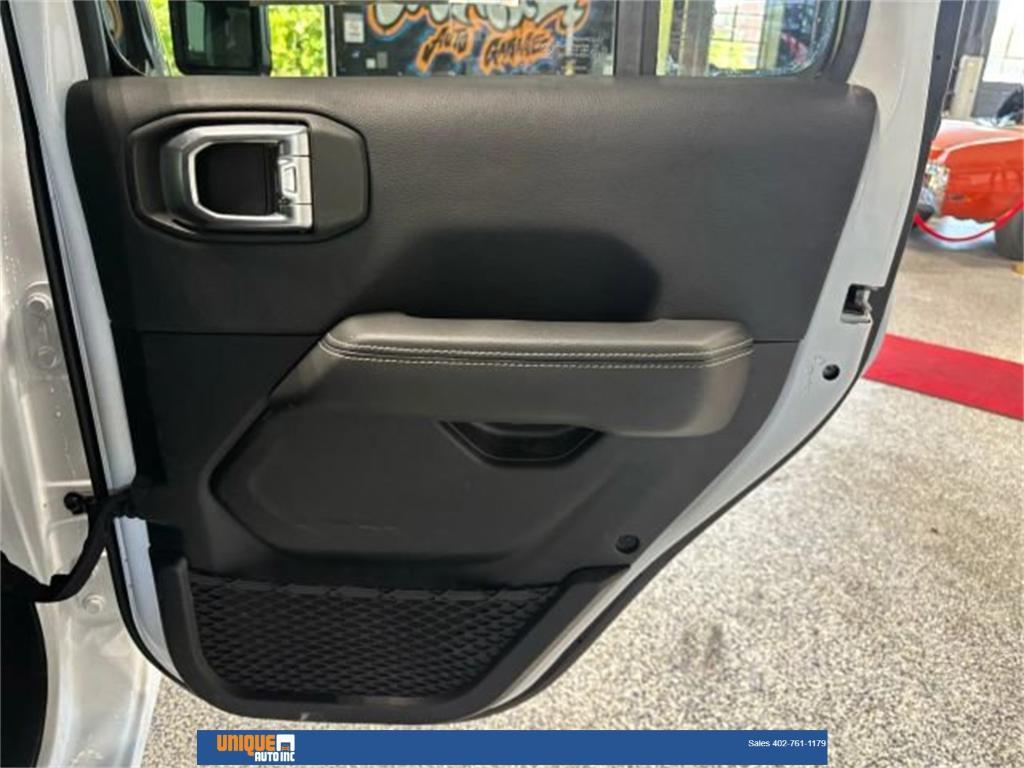 used 2023 Jeep Gladiator car, priced at $29,000