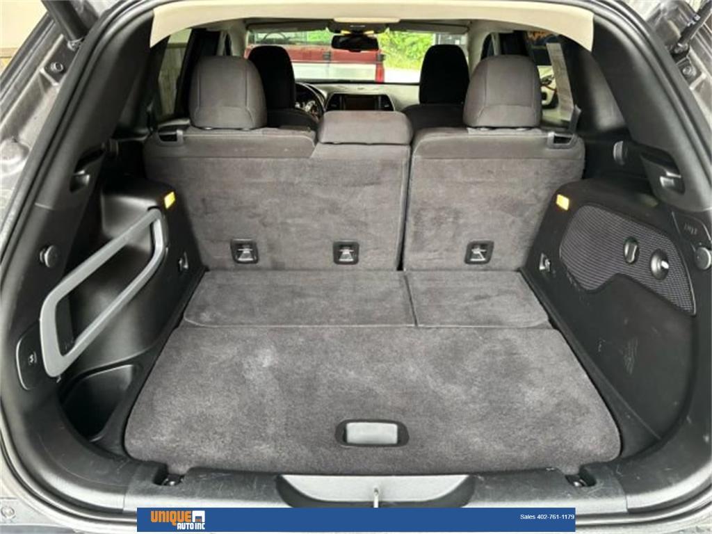 used 2016 Jeep Cherokee car, priced at $9,300