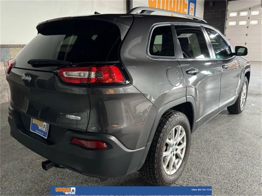 used 2016 Jeep Cherokee car, priced at $9,300