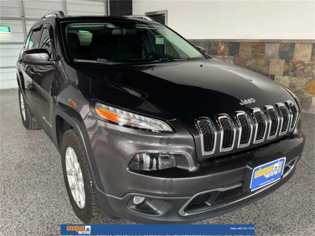 used 2016 Jeep Cherokee car, priced at $9,300
