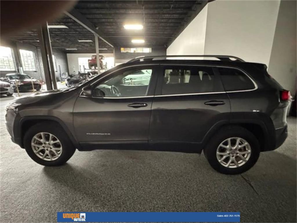 used 2016 Jeep Cherokee car, priced at $9,300