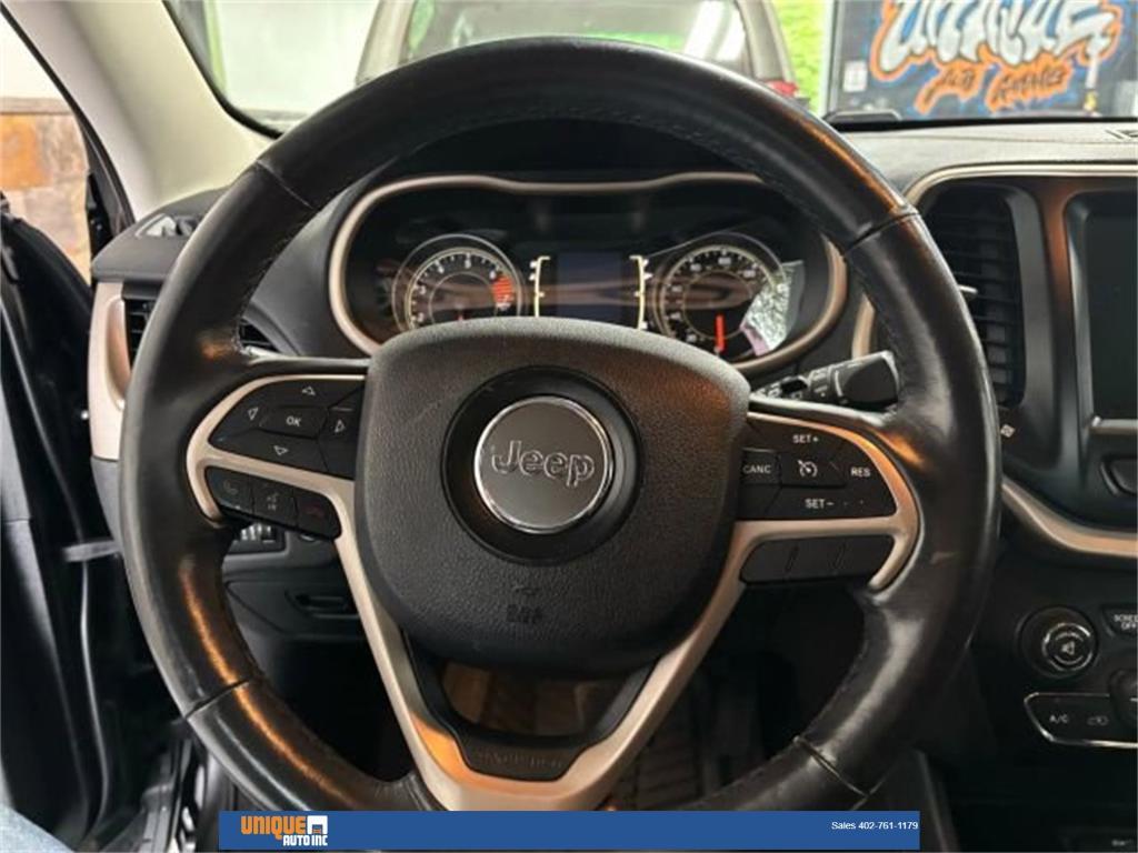 used 2016 Jeep Cherokee car, priced at $9,300