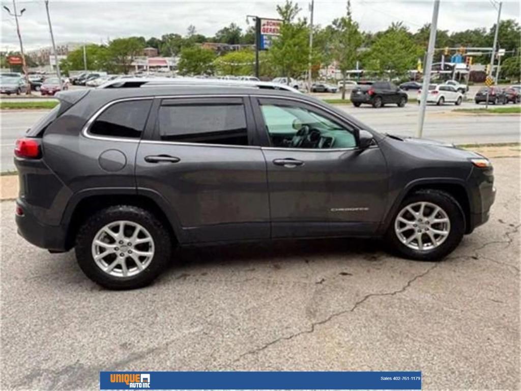 used 2016 Jeep Cherokee car, priced at $10,000
