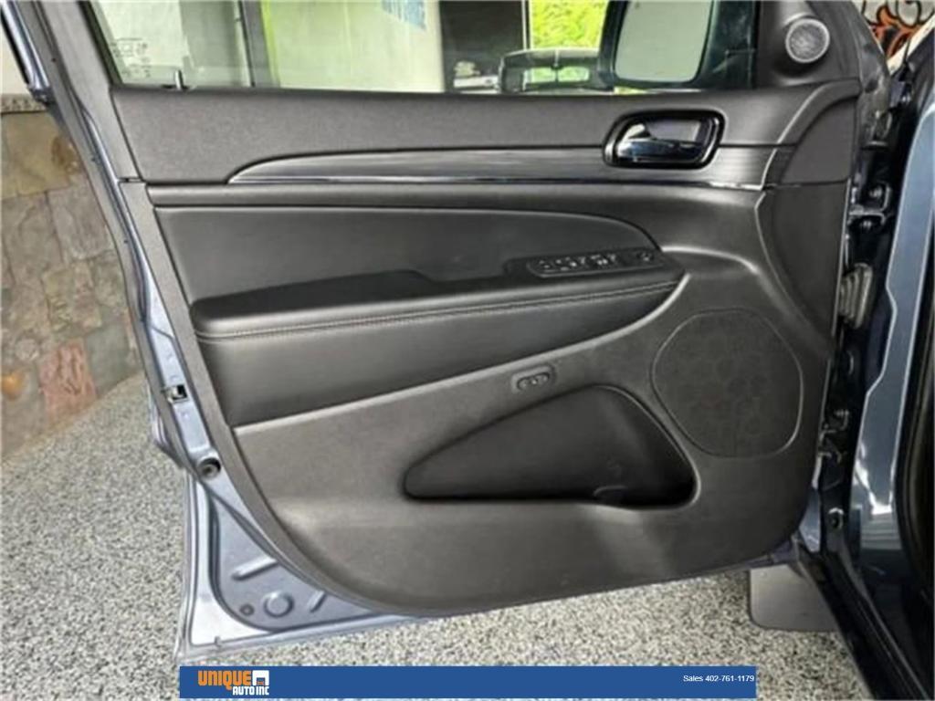 used 2021 Jeep Grand Cherokee car, priced at $23,562