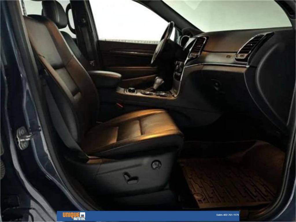 used 2021 Jeep Grand Cherokee car, priced at $23,562