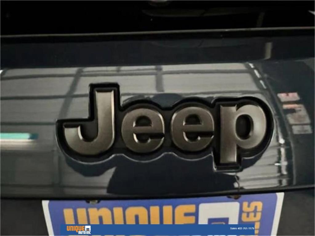used 2021 Jeep Grand Cherokee car, priced at $23,562