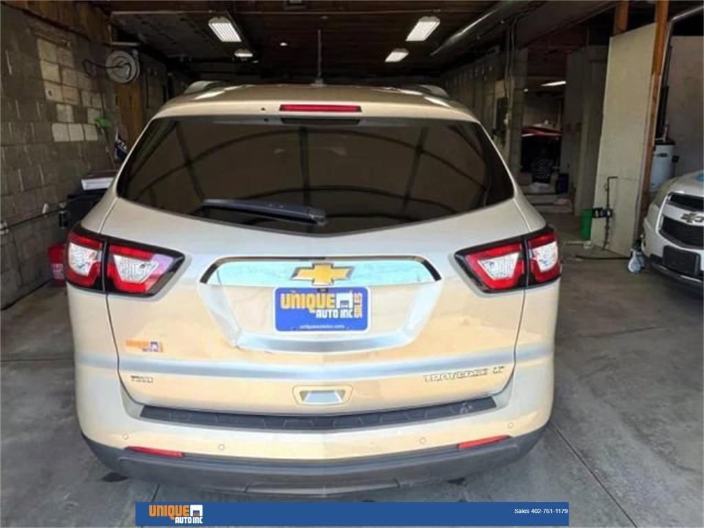 used 2015 Chevrolet Traverse car, priced at $8,600