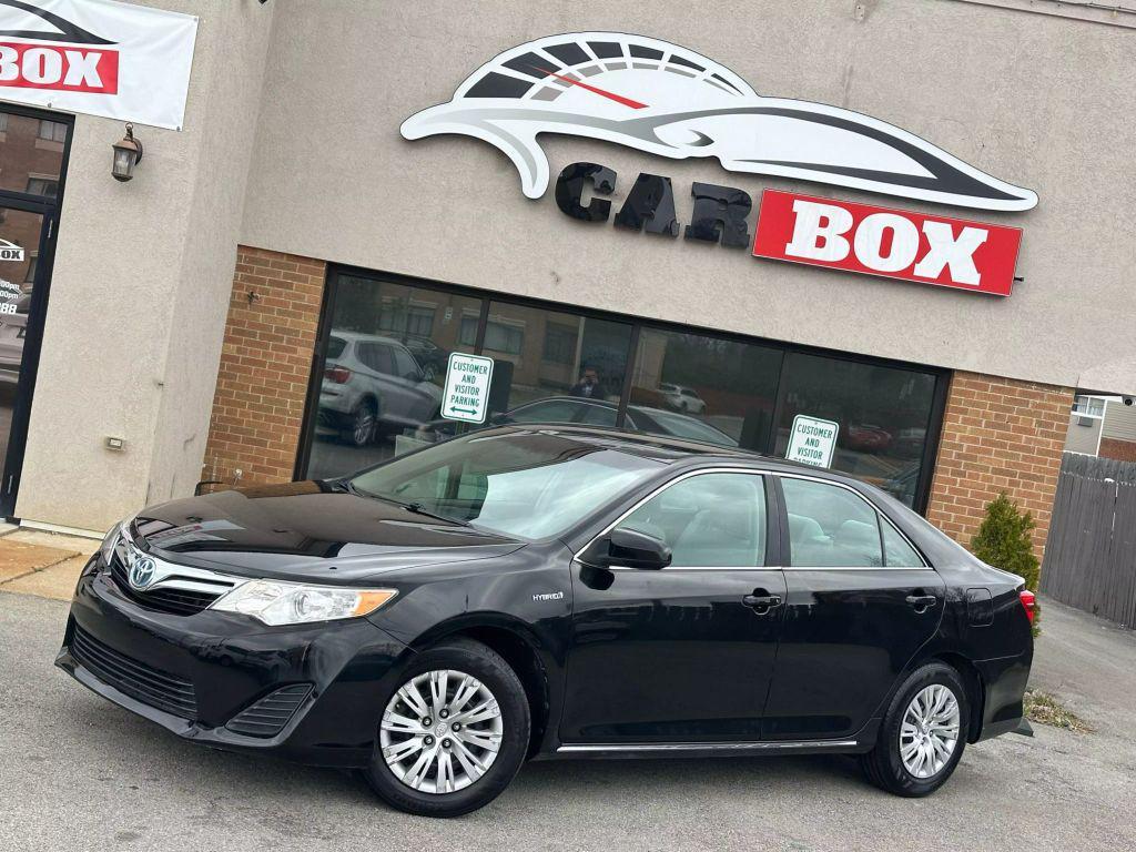 used 2013 Toyota Camry Hybrid car, priced at $13,499