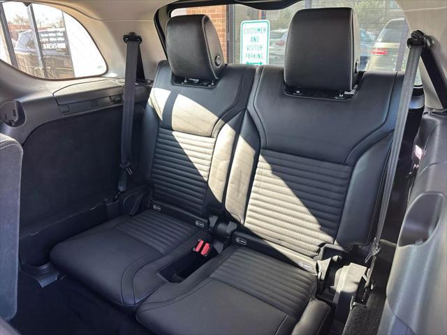 used 2017 Land Rover Discovery car, priced at $16,950