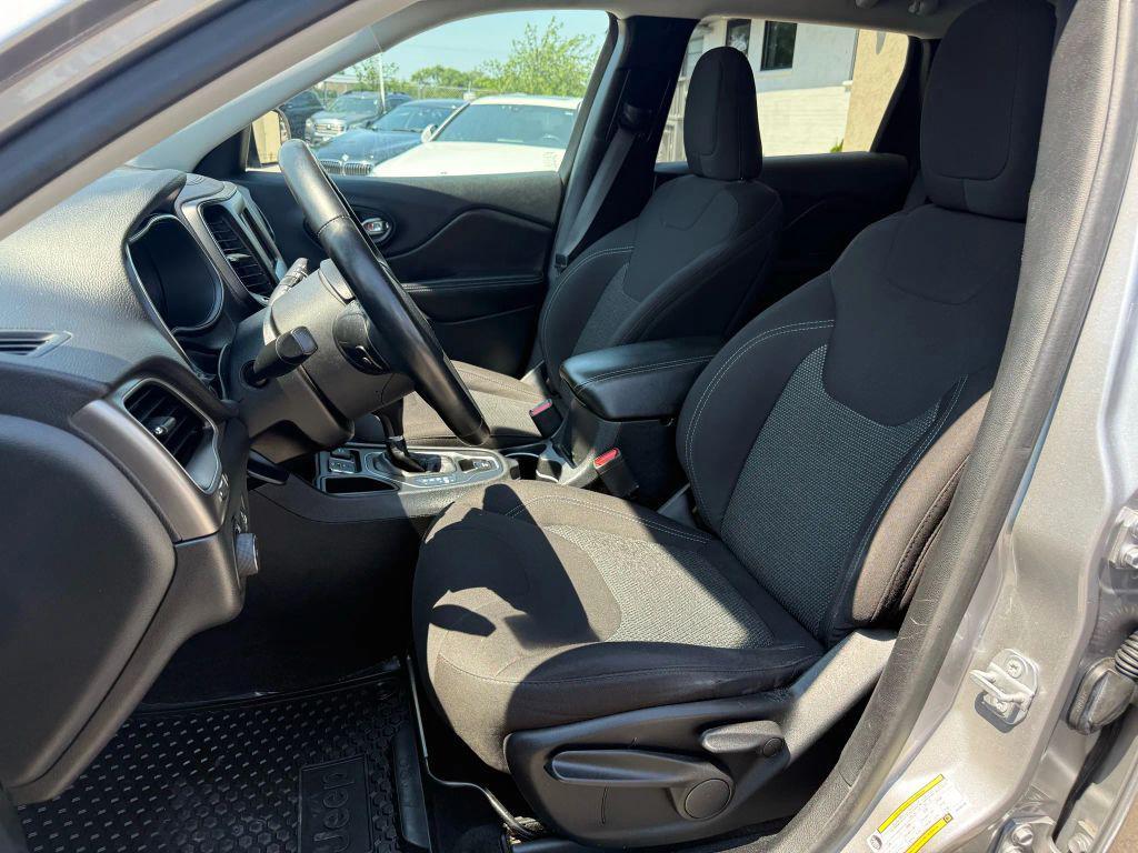 used 2019 Jeep Cherokee car, priced at $11,950