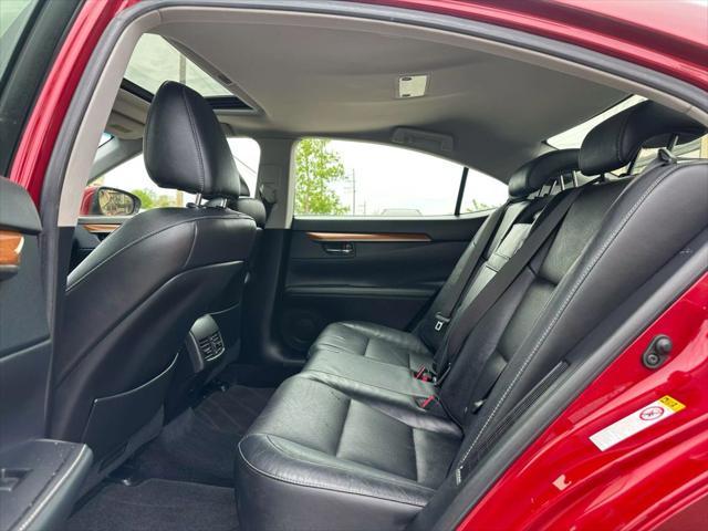 used 2014 Lexus ES 300h car, priced at $18,950