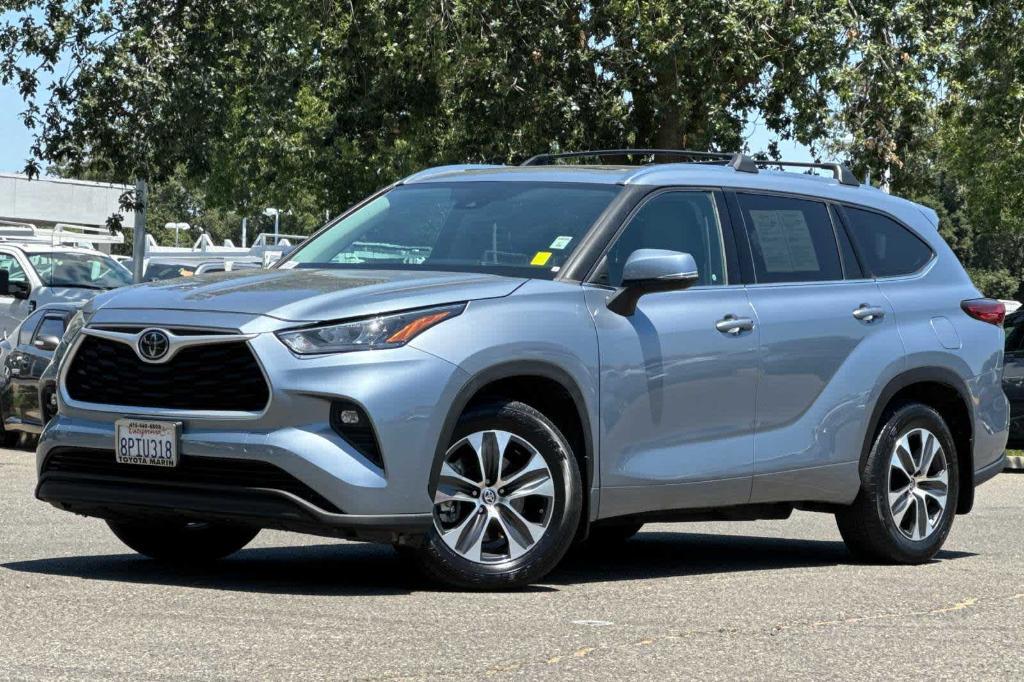 used 2020 Toyota Highlander car, priced at $28,561