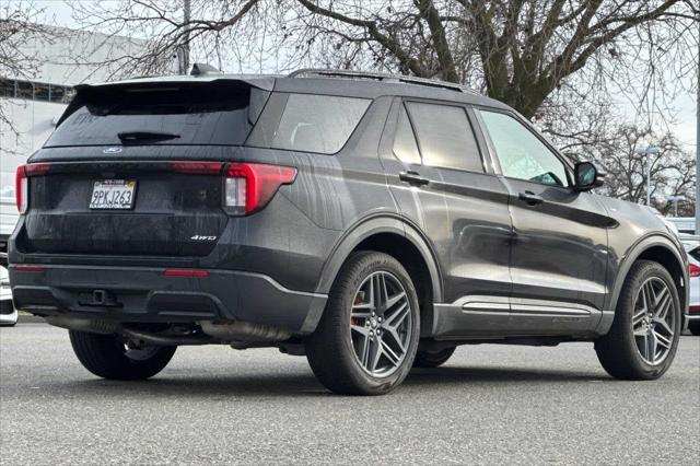 used 2025 Ford Explorer car