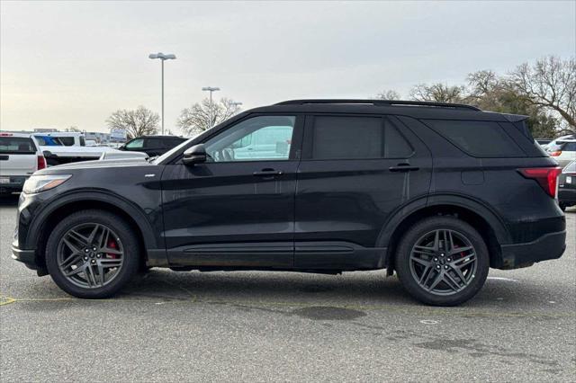 used 2025 Ford Explorer car