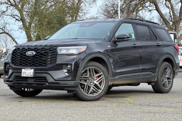 used 2025 Ford Explorer car