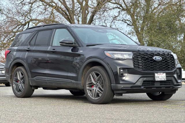 used 2025 Ford Explorer car