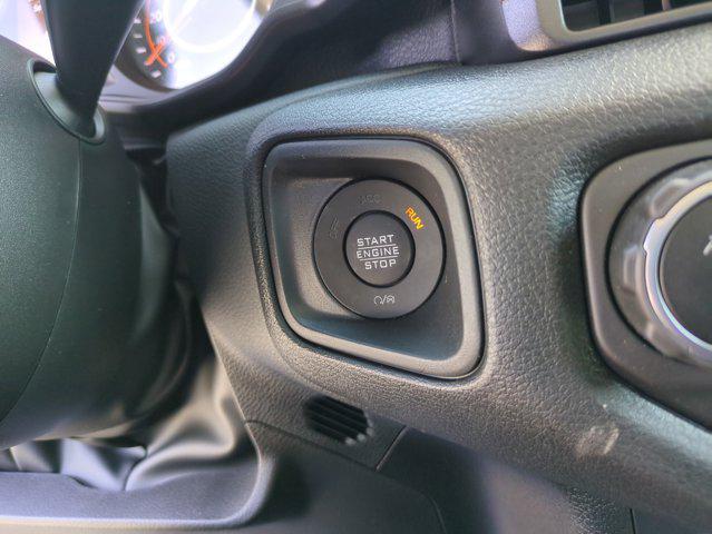 new 2025 Jeep Gladiator car, priced at $38,274
