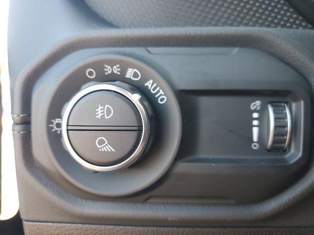 new 2025 Jeep Gladiator car, priced at $51,868