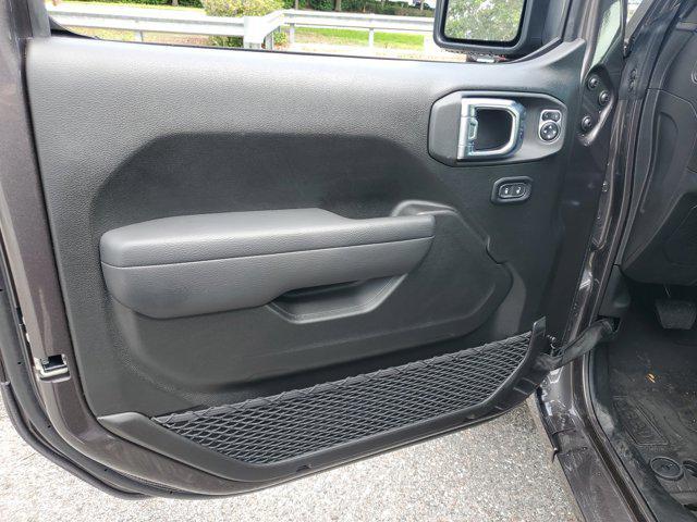 new 2025 Jeep Wrangler car, priced at $40,626