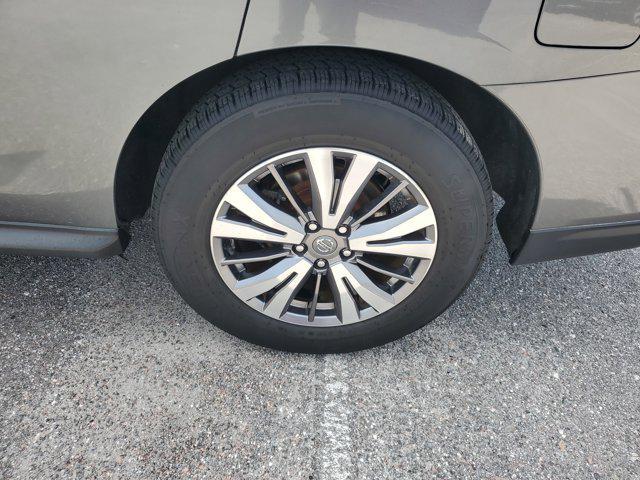 used 2020 Nissan Pathfinder car, priced at $13,295