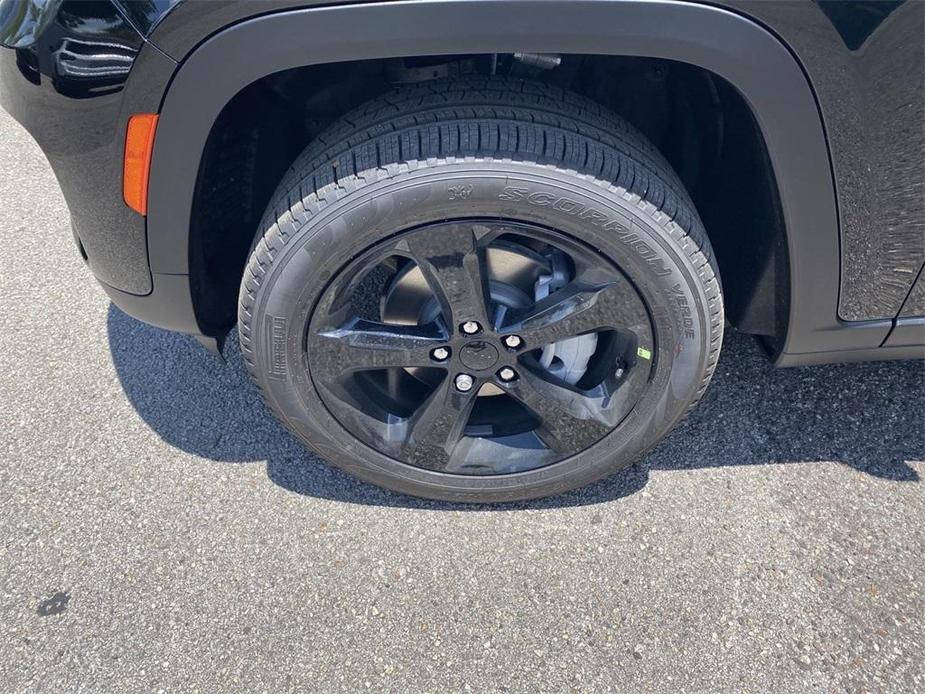 new 2024 Jeep Grand Cherokee car, priced at $45,922