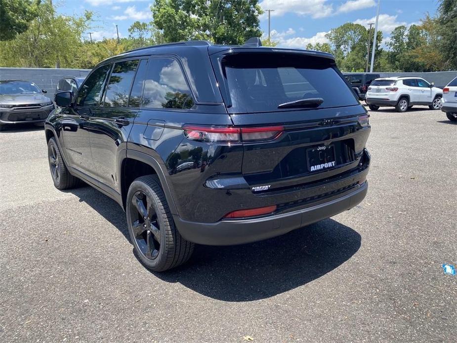 new 2024 Jeep Grand Cherokee car, priced at $45,922