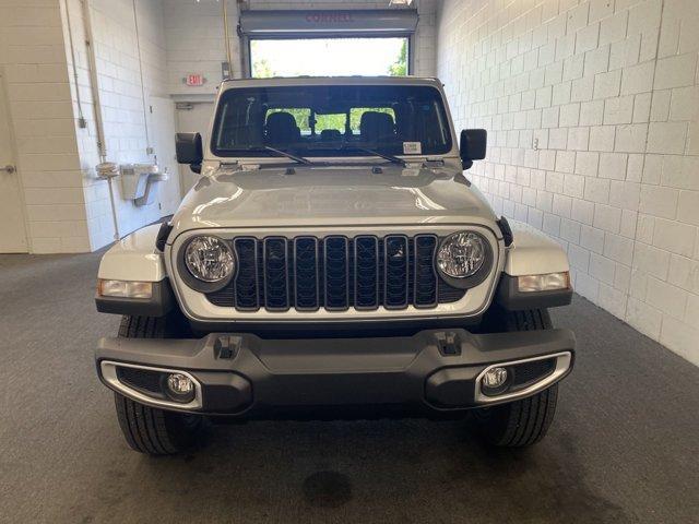 new 2024 Jeep Gladiator car, priced at $40,437