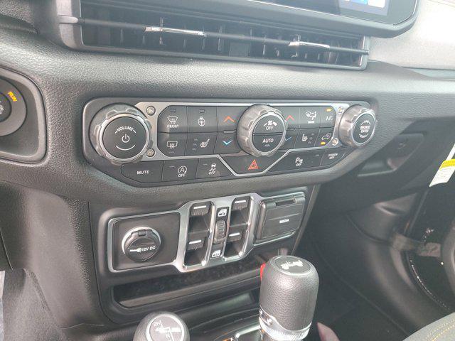 new 2025 Jeep Wrangler car, priced at $42,946