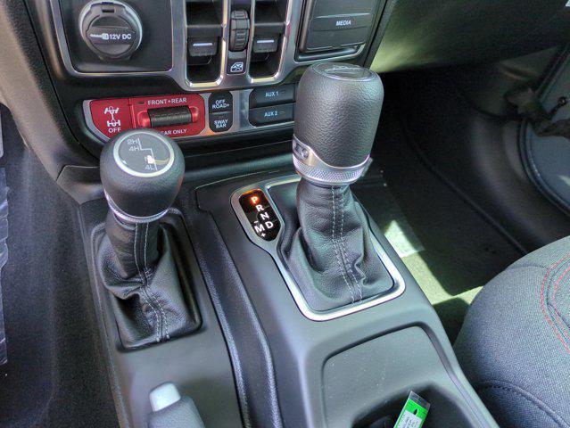 new 2025 Jeep Gladiator car, priced at $45,578