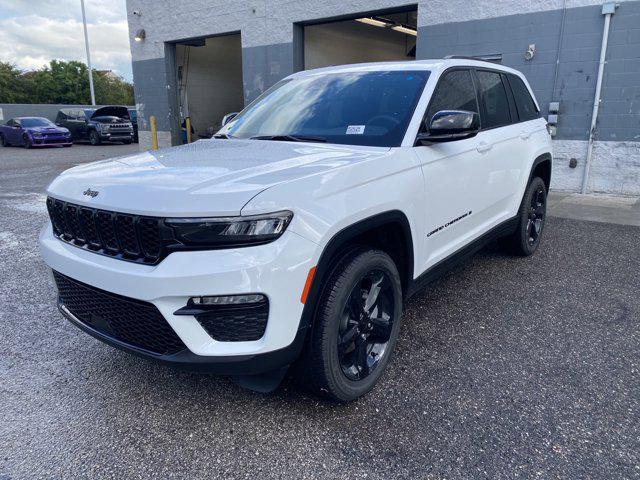 new 2024 Jeep Grand Cherokee car, priced at $47,140