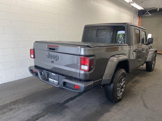 new 2024 Jeep Gladiator car, priced at $40,437