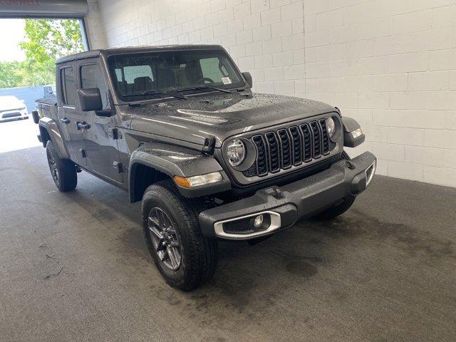 new 2024 Jeep Gladiator car, priced at $40,437