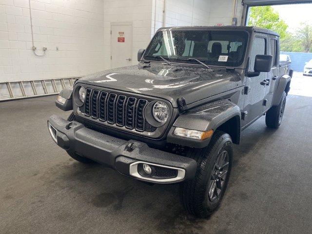 new 2024 Jeep Gladiator car, priced at $40,437