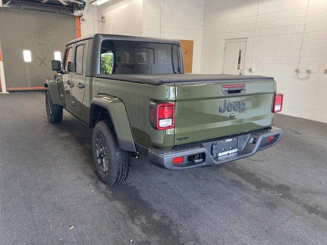 new 2024 Jeep Gladiator car, priced at $39,937