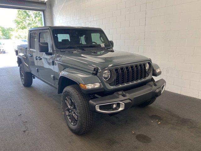 new 2024 Jeep Gladiator car, priced at $44,484