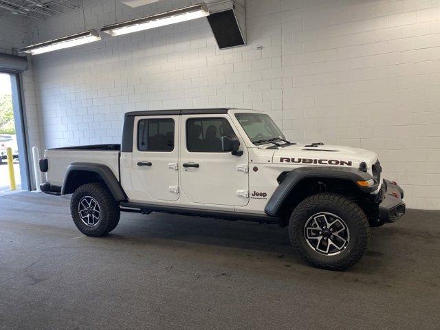 new 2024 Jeep Gladiator car, priced at $48,227