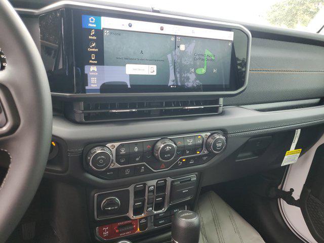 new 2025 Jeep Gladiator car, priced at $43,674