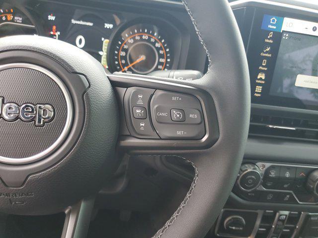 new 2025 Jeep Gladiator car, priced at $43,674